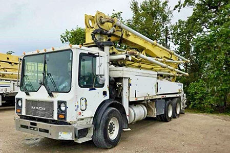 1984 Schwing 28-meter Concrete Pump